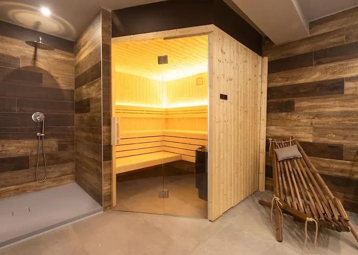 Vilă Luxury Lorkia With Sauna And Jacuzzi
