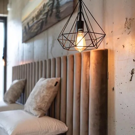 Luxury Lorkia With Sauna And Jacuzzi 别墅 *